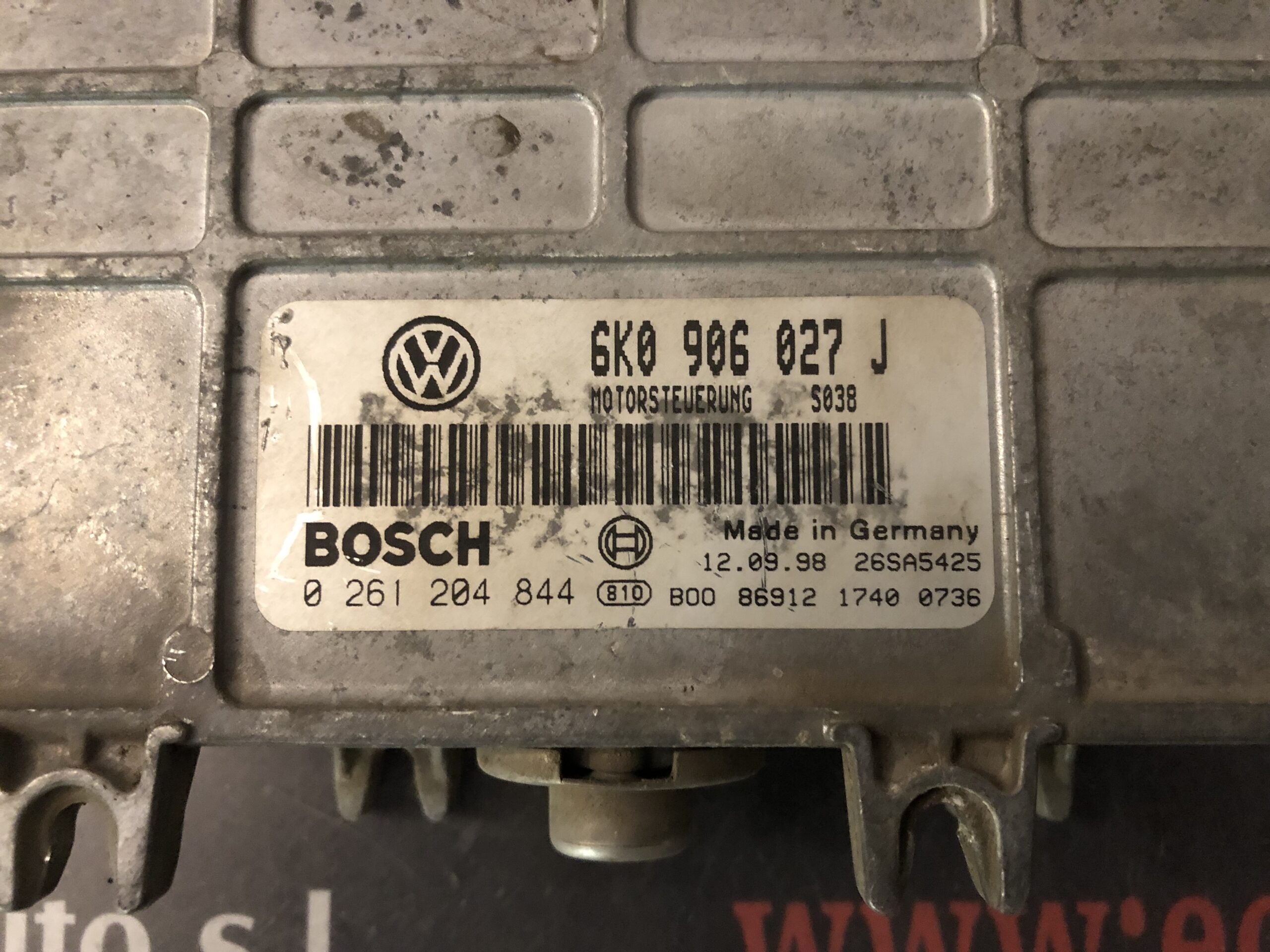 Centralita motor uce seat ibiza 6k 1 4 sin plomo 91 kilómetros 200503 referencia original bosch referencia equivalente 6k0906027 0261204844 6k09060270261204844 observaciones 6k0906027j