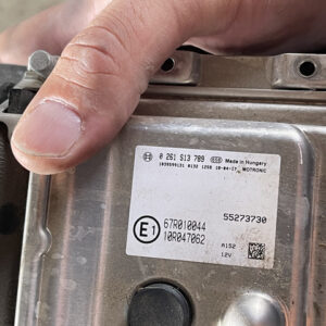 BOSCH ME 17.3.0 BOSCH ME1730 centralita de motor fiat tipo 1.4 t jet disponemos de la posibilidad de realizar clonaciones y codificaciones , alquiler de centralitas reparacion de abs airbags , cuadros, tarjetas y direcciones Copia de llaves centralita del motor / motorsteuergerät / engine control unit unidad reprogramaciones egr dpr filtro de particulas , CONSULTAR PRECIOS Y DISPONIBLIDAD