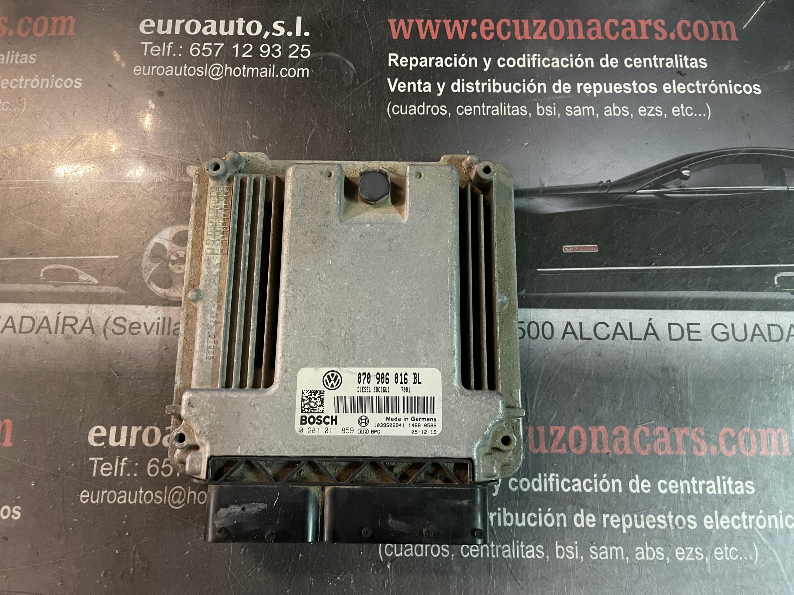 070 906 016 bl 070906016bl BOSCH EDC 16U1-5.5 BOSCH EDC16U155 centralita de motor volkswagen touareg 2.5 tdi disponemos de la posibilidad de realizar clonaciones y codificaciones , alquiler de centralitas reparacion de abs airbags , cuadros, tarjetas y direcciones Copia de llaves centralita del motor / motorsteuergerät / engine control unit unidad reprogramaciones egr dpr filtro de particulas , CONSULTAR PRECIOS Y DISPONIBLIDAD