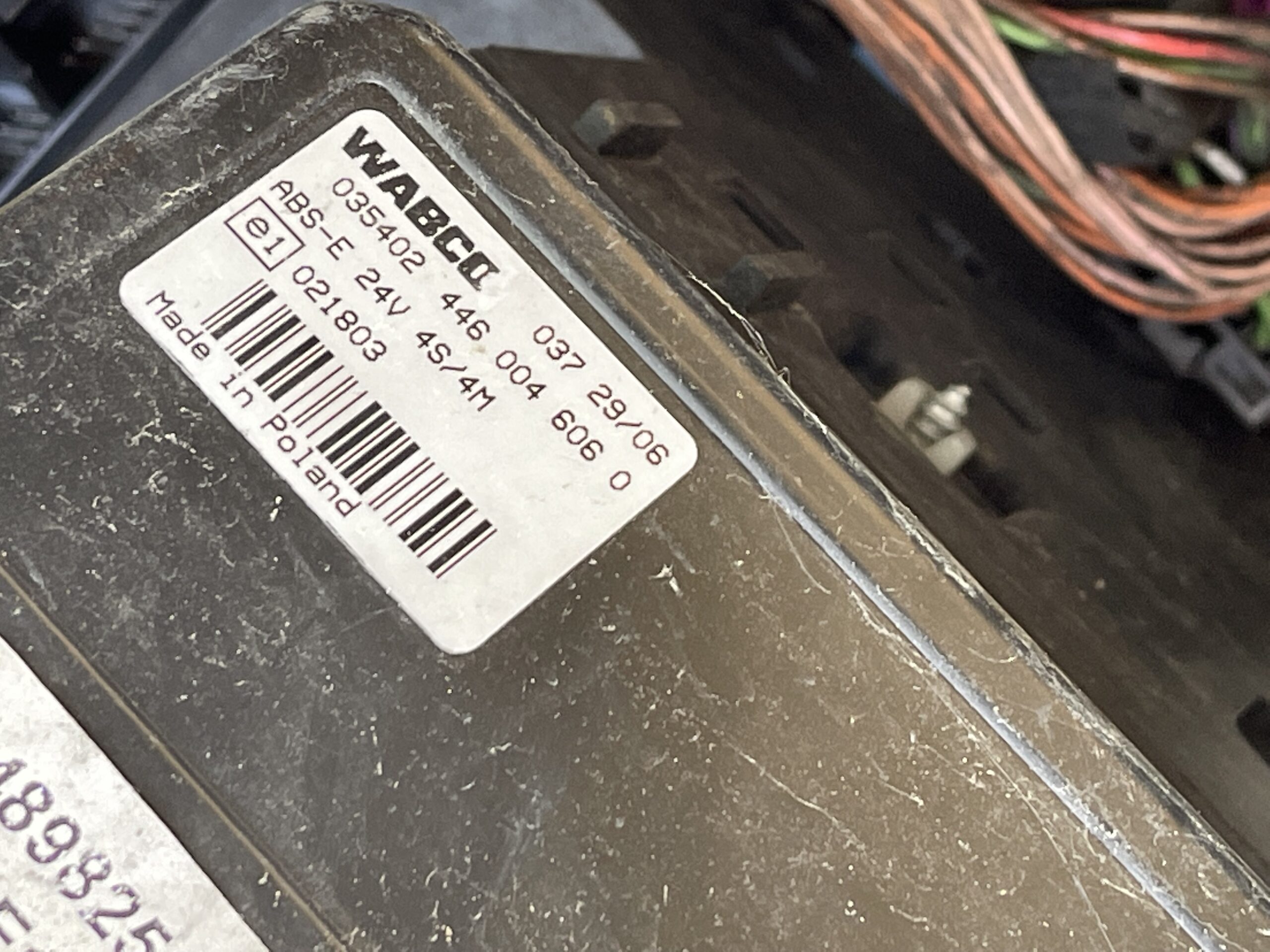 037 29 06 0372906 021803 ABS E WABCO disponemos de la posibilidad de realizar clonaciones y codificaciones , alquiler de centralitas reparacion de abs airbags , cuadros, tarjetas y direcciones Copia de llaves centralita del motor / motorsteuergerät / engine control unit unidad reprogramaciones egr dpr filtro de particulas , CONSULTAR PRECIOS Y DISPONIBLIDAD