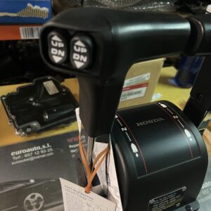 06240 ZW5 U60 MANDO HONDA CONSOLA DUAL NUEVO SIN USO disponemos de la posibilidad de realizar clonaciones y codificaciones , alquiler de centralitas reparacion de abs airbags , cuadros, tarjetas y direcciones Copia de llaves centralita del motor / motorsteuergerät / engine control unit unidad reprogramaciones egr dpr filtro de particulas , CONSULTAR PRECIOS Y DISPONIBLIDAD