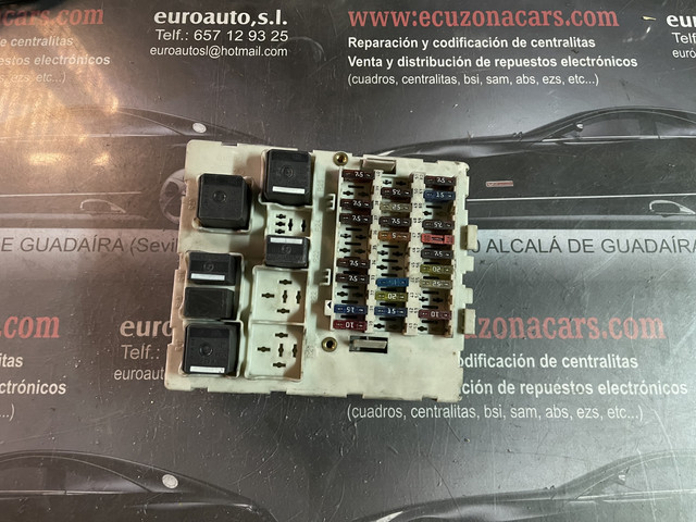 H 518774302 CAJA DE FUSIBLES FORD TRANSIT CONNECT disponemos de la posibilidad de realizar clonaciones y codificaciones , alquiler de centralitas reparacion de abs airbags , cuadros, tarjetas y direcciones Copia de llaves centralita del motor / motorsteuergerät / engine control unit unidad reprogramaciones egr dpr filtro de particulas , CONSULTAR PRECIOS Y DISPONIBLIDAD