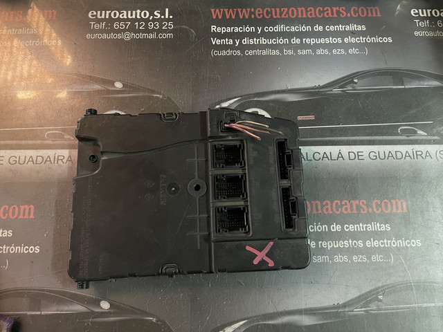 uch n3 caja de fusibles renault megane sport (2) disponemos de la posibilidad de realizar clonaciones y codificaciones , alquiler de centralitas reparacion de abs airbags , cuadros, tarjetas y direcciones Copia de llaves centralita del motor / motorsteuergerät / engine control unit unidad reprogramaciones egr dpr filtro de particulas , CONSULTAR PRECIOS Y DISPONIBLIDAD