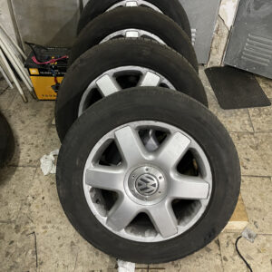 llantas con neumaticos en buen estado volkswagen touareg v10 disponemos de la posibilidad de realizar clonaciones y codificaciones , alquiler de centralitas reparacion de abs airbags , cuadros, tarjetas y direcciones Copia de llaves centralita del motor / motorsteuergerät / engine control unit unidad reprogramaciones egr dpr filtro de particulas , CONSULTAR PRECIOS Y DISPONIBLIDAD