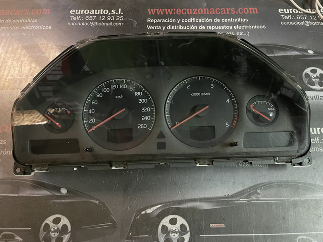 Venta y Reparación de cuadros de Volvo Año Fabricación 1998-2014 Fallos frecuentes: apagones temporales , fallo de las agujas o incluso apagado completo del cuadro. Referencias afectadas: 30682277 , 30746097 69594 – 690T, 30746102 69594 – 700T, 8601932 69294 – 570T, 8637993 69294 – 620T, 8637996 69294 – 630T, 8673259 69294 – 720T, 8673262 69294 – 730T, 9472449 69294 – 150, 9483484 69294 – 440T, 9499668 69294 – 570T, 9499671 69294 – 580T, 9499672 69294 – 610T. disponemos de la posibilidad de realizar clonaciones y codificaciones , alquiler de centralitas reparacion de abs airbags , cuadros, tarjetas y direcciones Copia de llaves centralita del motor / motorsteuergerät / engine control unit unidad reprogramaciones egr dpr filtro de particulas , CONSULTAR PRECIOS Y DISPONIBLIDAD