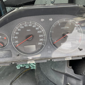 69294730T 69294 730T CUADRO DE INSTRUMENTOS VOLVO V70 S40 S60 S80 disponemos de la posibilidad de realizar clonaciones y codificaciones , alquiler de centralitas reparacion de abs airbags , cuadros, tarjetas y direcciones Copia de llaves centralita del motor / motorsteuergerät / engine control unit unidad reprogramaciones egr dpr filtro de particulas , CONSULTAR PRECIOS Y DISPONIBLIDAD