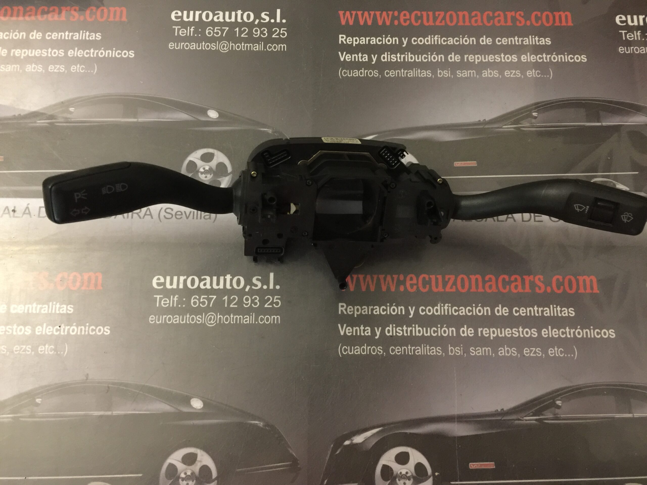 05114403 MANDO DE LIMPIAPARABRISAS AUDI A4 B7 disponemos de la posibilidad de realizar clonaciones y codificaciones , alquiler de centralitas reparacion de abs airbags , cuadros, tarjetas y direcciones Copia de llaves centralita del motor / motorsteuergerät / engine control unit unidad reprogramaciones egr dpr filtro de particulas , CONSULTAR PRECIOS Y DISPONIBLIDAD