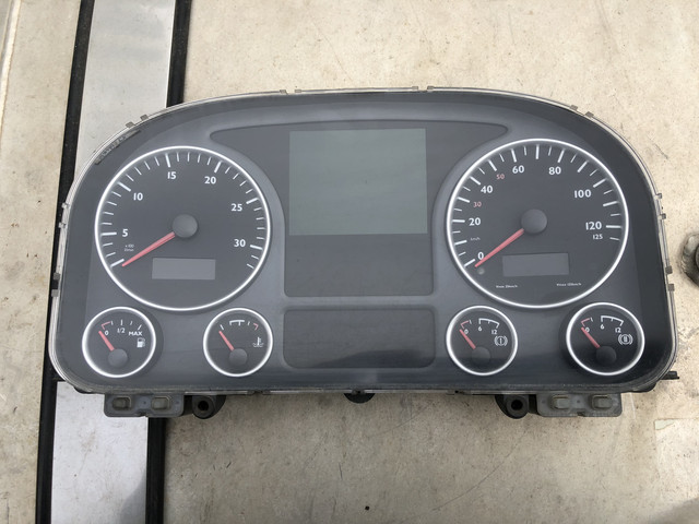 071370024 cuadro de instrumento man tgx tga tge disponemos de la posibilidad de realizar clonaciones y codificaciones , alquiler de centralitas reparacion de abs airbags , cuadros, tarjetas y direcciones Copia de llaves centralita del motor / motorsteuergerät / engine control unit unidad reprogramaciones egr dpr filtro de particulas , CONSULTAR PRECIOS Y DISPONIBLIDAD