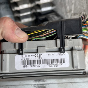 98 AB 12A650 CDG LP4 332 LP4332 CENTRALITA DE MOTOR FORD FOCUS 1.6 GASOLINA disponemos de la posibilidad de realizar clonaciones y codificaciones , alquiler de centralitas reparacion de abs airbags , cuadros, tarjetas y direcciones Copia de llaves centralita del motor / motorsteuergerät / engine control unit unidad reprogramaciones egr dpr filtro de particulas , CONSULTAR PRECIOS Y DISPONIBLIDAD