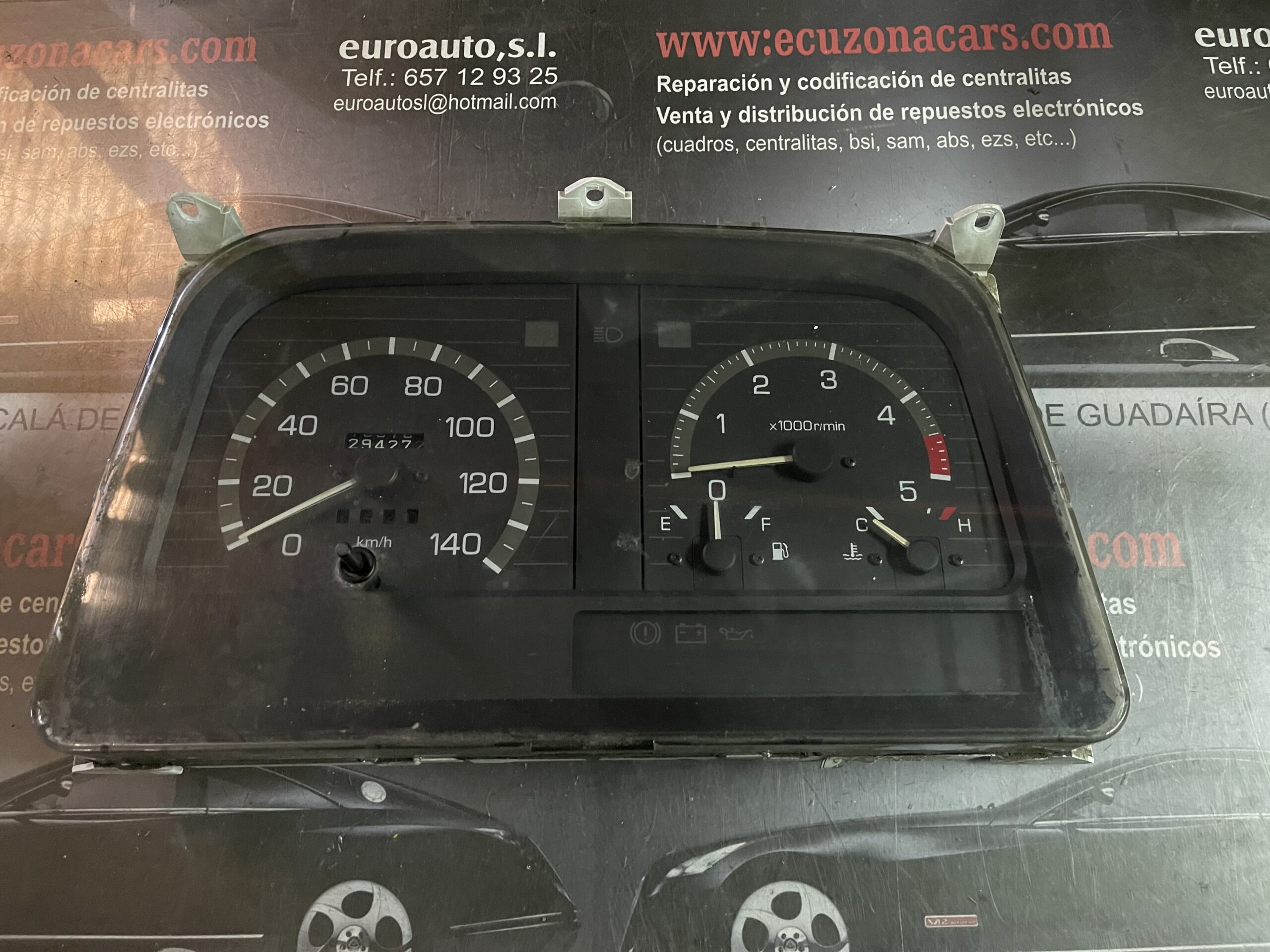 ml140202 - / ml140202 . observaciones: ref: ml140202 - . disponemos de la posibilidad de realizar clonaciones y codificaciones , alquiler de centralitas reparacion de abs airbags , cuadros, tarjetas y direcciones Copia de llaves centralita del motor / motorsteuergerät / engine control unit unidad reprogramaciones egr dpr filtro de particulas , CONSULTAR PRECIOS Y DISPONIBLIDAD