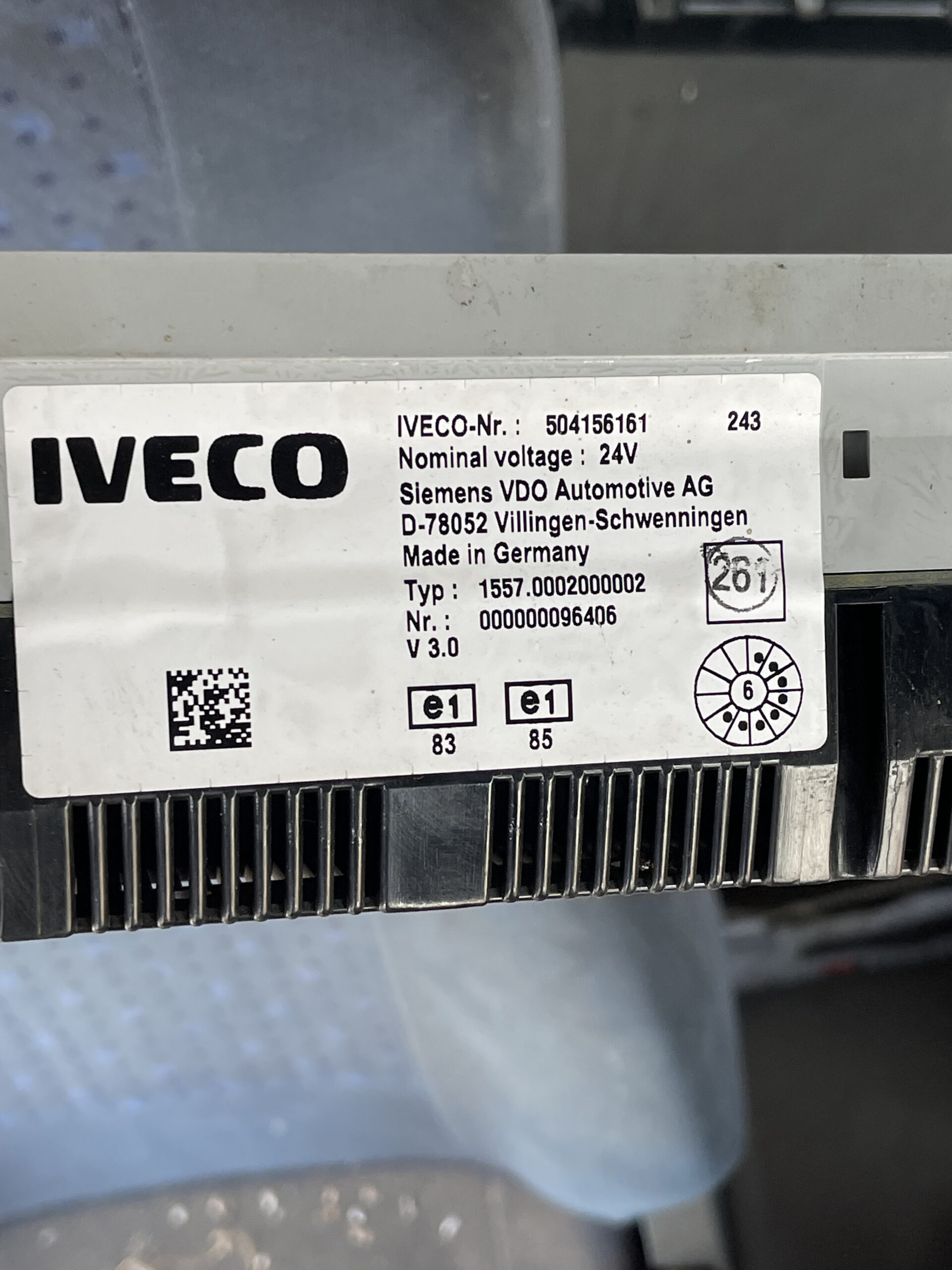 D78052 CUADRO DE INSTRUMENTOS IVECO STRALIS disponemos de la posibilidad de realizar clonaciones y codificaciones , alquiler de centralitas reparacion de abs airbags , cuadros, tarjetas y direcciones Copia de llaves centralita del motor / motorsteuergerät / engine control unit unidad reprogramaciones egr dpr filtro de particulas , CONSULTAR PRECIOS Y DISPONIBLIDAD