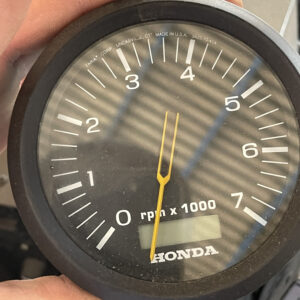 403171 OUTBOARD ONLY Honda 06300-ZW5-010ZA RPM MARCADOR DE REVOLUCIONES Juego de instrumentos, Negro, Lente plana guages; 06300ZW5010ZA COMPLETEMANTE NUEVO SIN USO disponemos de la posibilidad de realizar clonaciones y codificaciones , alquiler de centralitas reparacion de abs airbags , cuadros, tarjetas y direcciones Copia de llaves centralita del motor / motorsteuergerät / engine control unit unidad reprogramaciones egr dpr filtro de particulas , CONSULTAR PRECIOS Y DISPONIBLIDAD