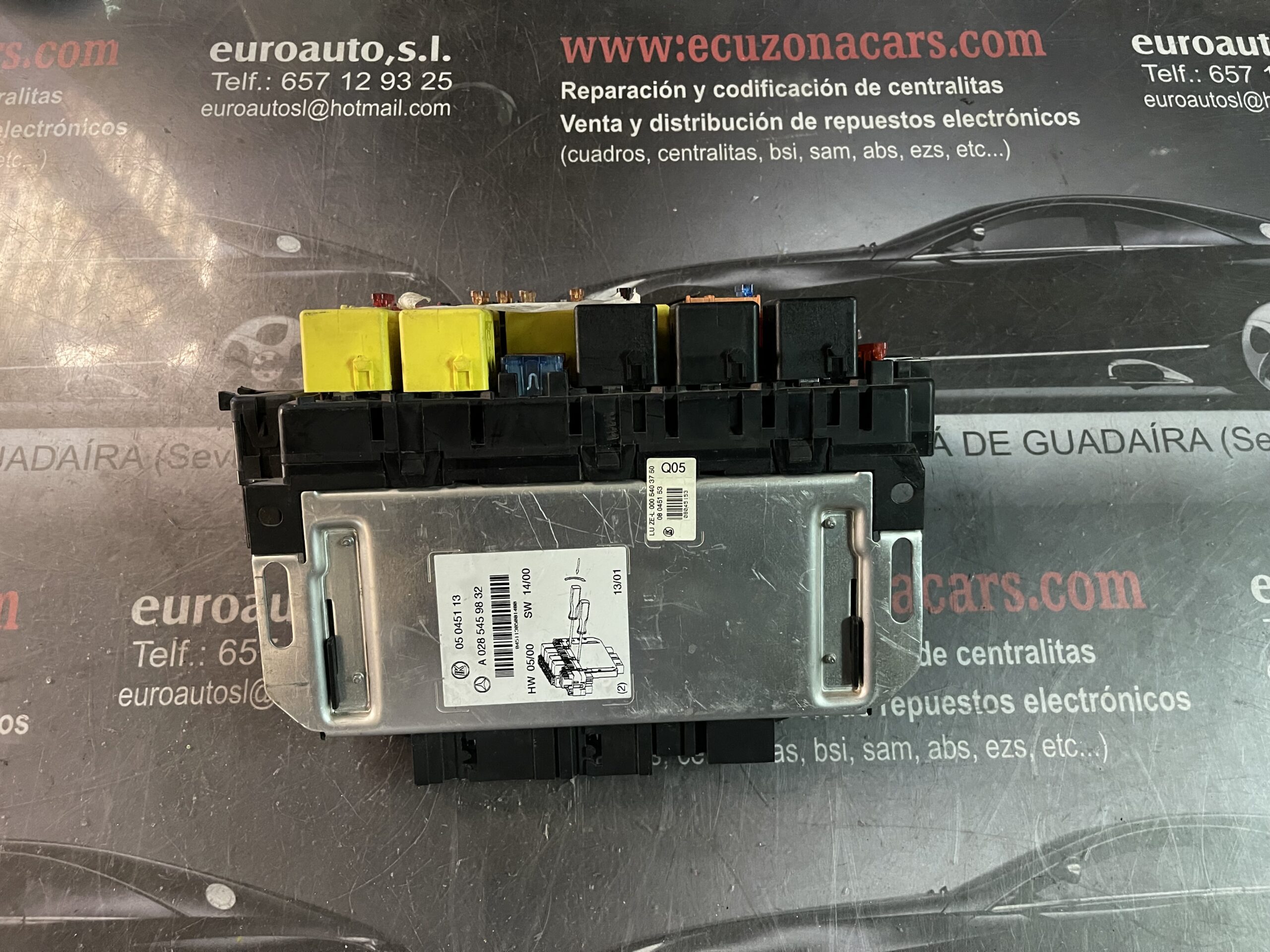 05 0451 13 05045113 hw0500 sw1400 sam caja de fusibles mercedes benz clase s w220 s320 s400 s500 disponemos de la posibilidad de realizar clonaciones y codificaciones , alquiler de centralitas reparacion de abs airbags , cuadros, tarjetas y direcciones Copia de llaves centralita del motor / motorsteuergerät / engine control unit unidad reprogramaciones egr dpr filtro de particulas , CONSULTAR PRECIOS Y DISPONIBLIDAD