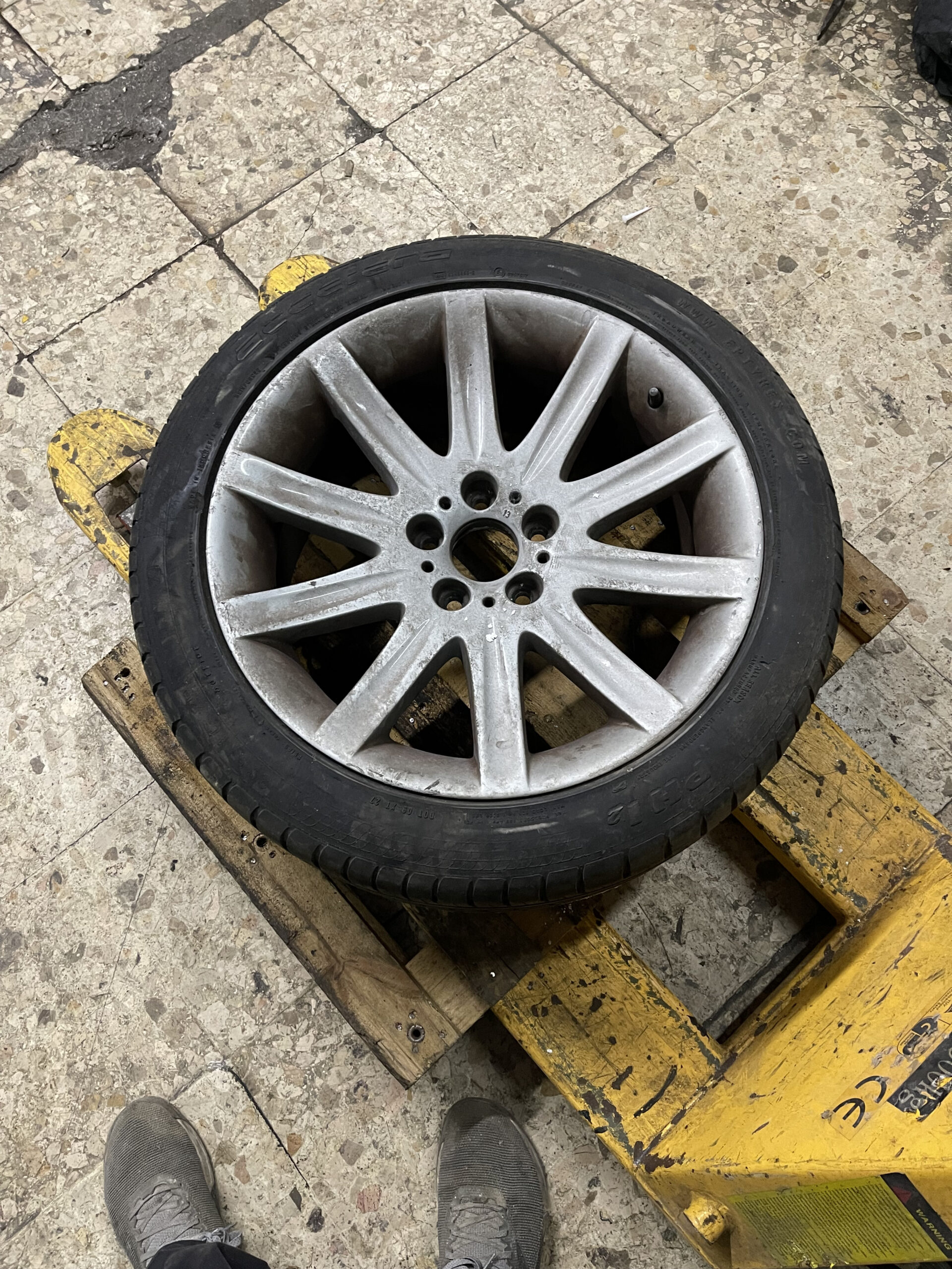 serie 7 e60 serie 5 18 pulgadas disponemos de la posibilidad de realizar clonaciones y codificaciones , alquiler de centralitas reparacion de abs airbags , cuadros, tarjetas y direcciones Copia de llaves centralita del motor / motorsteuergerät / engine control unit unidad reprogramaciones egr dpr filtro de particulas , CONSULTAR PRECIOS Y DISPONIBLIDAD